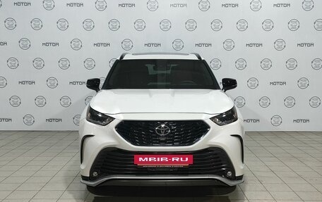 Toyota Highlander, 2023 год, 7 900 000 рублей, 2 фотография