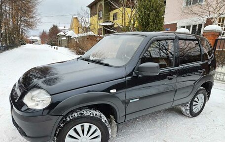 Chevrolet Niva I рестайлинг, 2012 год, 565 000 рублей, 3 фотография