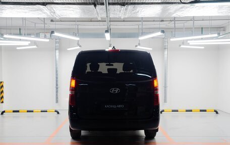 Hyundai H-1 II рестайлинг, 2019 год, 3 100 000 рублей, 4 фотография