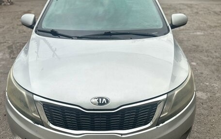 KIA Rio III рестайлинг, 2013 год, 600 000 рублей, 2 фотография