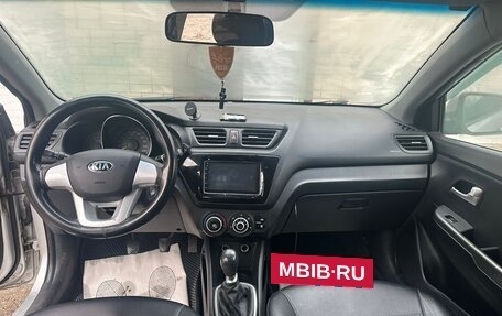 KIA Rio III рестайлинг, 2013 год, 600 000 рублей, 9 фотография