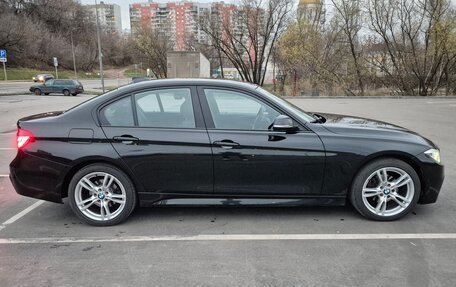 BMW 3 серия, 2018 год, 3 600 000 рублей, 14 фотография