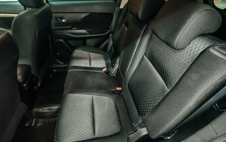 Mitsubishi Outlander III рестайлинг 3, 2014 год, 1 656 190 рублей, 20 фотография