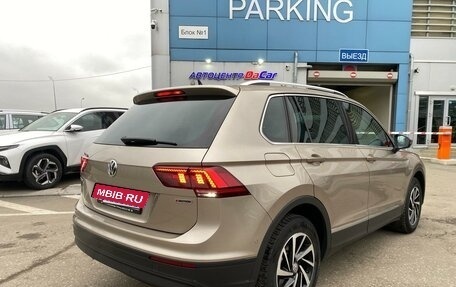 Volkswagen Tiguan II, 2018 год, 2 749 000 рублей, 4 фотография