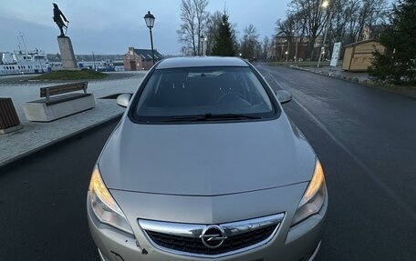 Opel Astra J, 2012 год, 630 000 рублей, 6 фотография