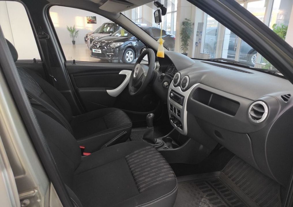 Renault Logan, 2013 год, 660 020 рублей, 9 фотография