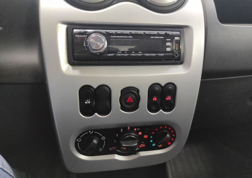 Renault Logan, 2013 год, 660 020 рублей, 13 фотография