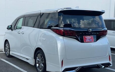 Toyota Alphard, 2023 год, 8 460 000 рублей, 6 фотография