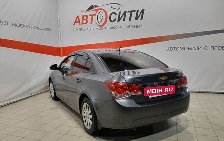 Chevrolet Cruze II, 2010 год, 719 900 рублей, 5 фотография