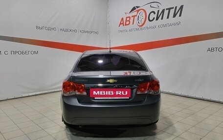 Chevrolet Cruze II, 2010 год, 719 900 рублей, 6 фотография