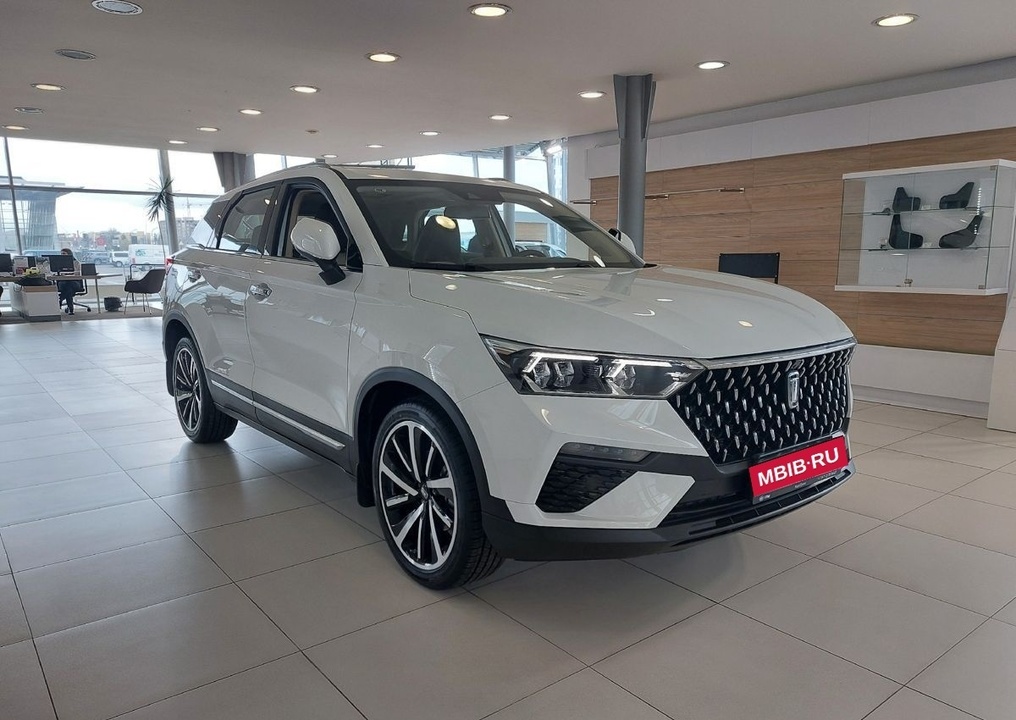 FAW Bestune T77, 2023 год, 3 016 000 рублей, 3 фотография