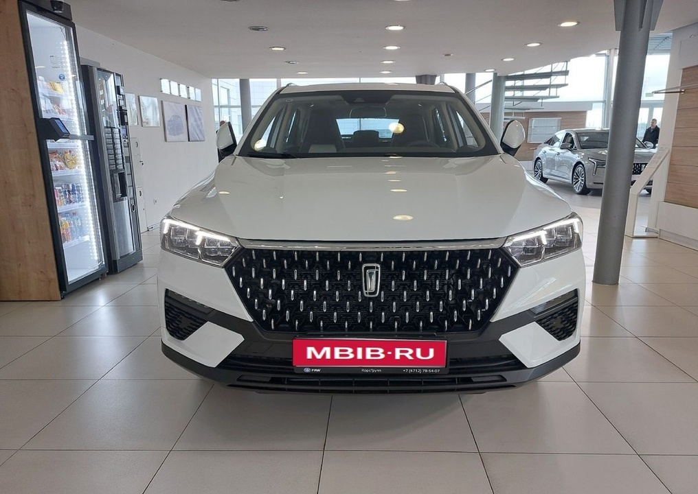 FAW Bestune T77, 2023 год, 3 016 000 рублей, 2 фотография