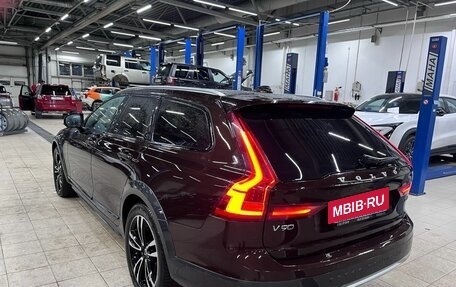 Volvo V90 Cross Country I рестайлинг, 2017 год, 3 699 000 рублей, 5 фотография