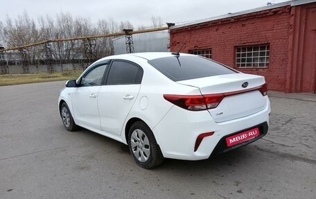 KIA Rio IV, 2019 год, 1 300 000 рублей, 4 фотография