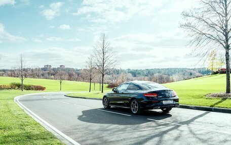 Mercedes-Benz C-Класс, 2019 год, 5 545 000 рублей, 4 фотография