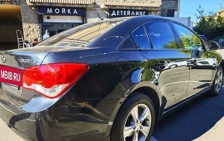 Chevrolet Cruze II, 2010 год, 800 000 рублей, 4 фотография