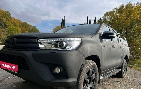 Toyota Hilux VIII, 2015 год, 3 100 000 рублей, 6 фотография