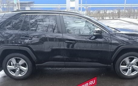 Toyota RAV4, 2021 год, 3 550 000 рублей, 2 фотография