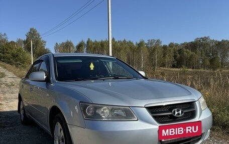 Hyundai Sonata VI, 2007 год, 530 000 рублей, 3 фотография