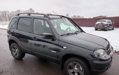 Chevrolet Niva I рестайлинг, 2018 год, 950 000 рублей, 1 фотография