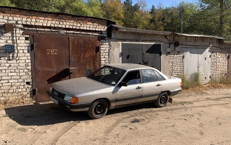 Audi 100, 1983 год, 180 000 рублей, 3 фотография