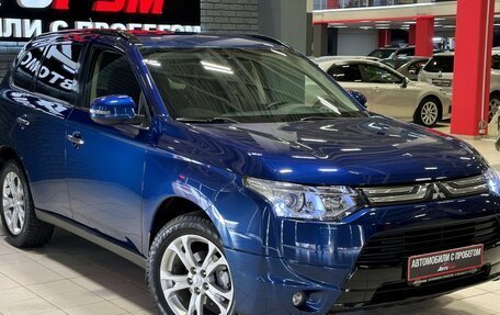 Mitsubishi Outlander III рестайлинг 3, 2013 год, 1 897 000 рублей, 2 фотография