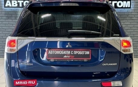 Mitsubishi Outlander III рестайлинг 3, 2013 год, 1 897 000 рублей, 6 фотография