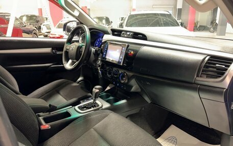 Toyota Hilux VIII, 2017 год, 3 557 000 рублей, 16 фотография