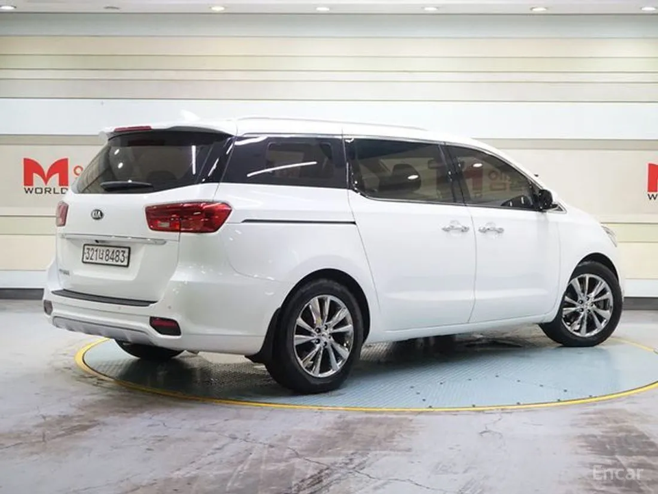 KIA Carnival III, 2020 год, 2 770 000 рублей, 3 фотография