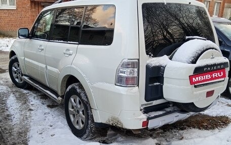 Mitsubishi Pajero IV, 2013 год, 2 800 000 рублей, 4 фотография