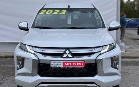 Mitsubishi L200, 2023 год, 4 499 000 рублей, 16 фотография