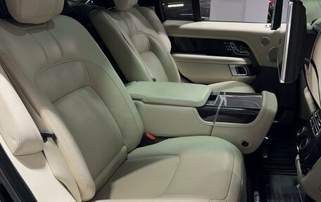 Land Rover Range Rover IV рестайлинг, 2018 год, 9 137 000 рублей, 14 фотография