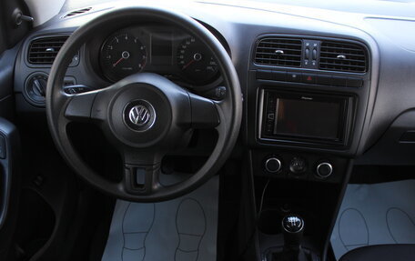 Volkswagen Polo VI (EU Market), 2013 год, 700 000 рублей, 14 фотография