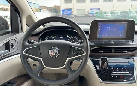 Buick GL8 III, 2021 год, 2 700 000 рублей, 8 фотография