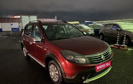 Renault Sandero I, 2014 год, 865 000 рублей, 1 фотография