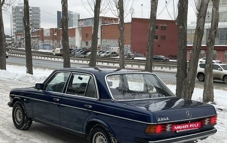 Mercedes-Benz W123, 1981 год, 315 000 рублей, 4 фотография