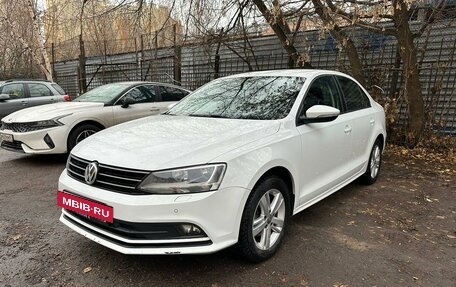 Volkswagen Jetta VI, 2016 год, 1 530 000 рублей, 3 фотография