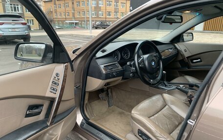 BMW 5 серия, 2004 год, 1 150 000 рублей, 10 фотография