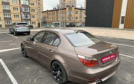 BMW 5 серия, 2004 год, 1 150 000 рублей, 4 фотография