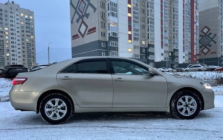 Toyota Camry, 2010 год, 950 000 рублей, 8 фотография