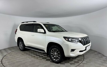 Toyota Land Cruiser Prado 150 рестайлинг 2, 2019 год, 6 500 000 рублей, 3 фотография