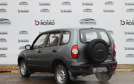 Chevrolet Niva I рестайлинг, 2011 год, 530 000 рублей, 3 фотография