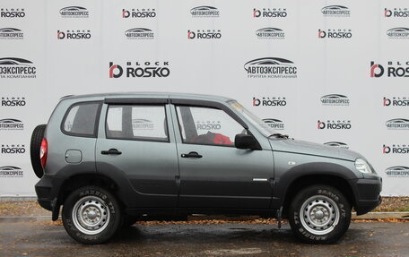 Chevrolet Niva I рестайлинг, 2011 год, 530 000 рублей, 6 фотография