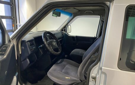 Volkswagen Caravelle T4, 2001 год, 629 000 рублей, 9 фотография