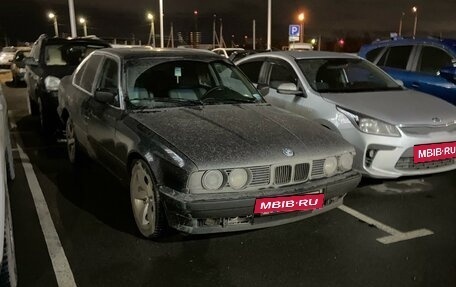 BMW 5 серия, 1992 год, 350 000 рублей, 7 фотография