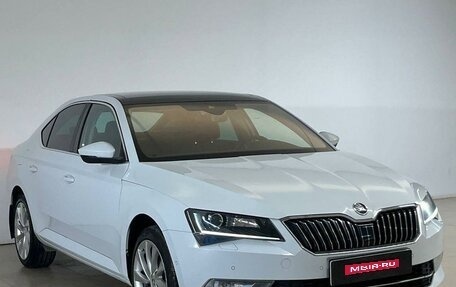 Skoda Superb III рестайлинг, 2015 год, 1 875 000 рублей, 1 фотография