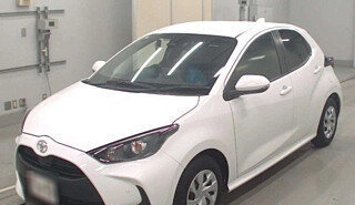 Toyota Yaris, 2021 год, 990 000 рублей, 1 фотография