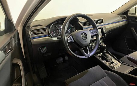 Skoda Superb III рестайлинг, 2015 год, 1 875 000 рублей, 10 фотография