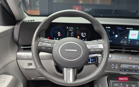 Hyundai Kona, 2023 год, 2 700 000 рублей, 13 фотография