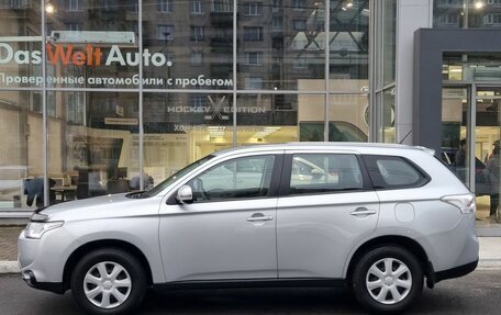 Mitsubishi Outlander III рестайлинг 3, 2012 год, 1 990 000 рублей, 2 фотография